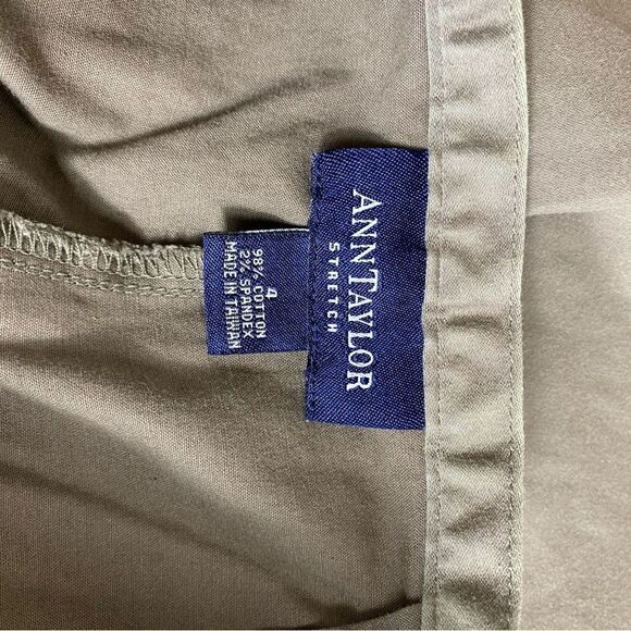 Ann Taylor Stretch 4 Khaki shorts flat front with side zipper / button - Picture 9 of 9